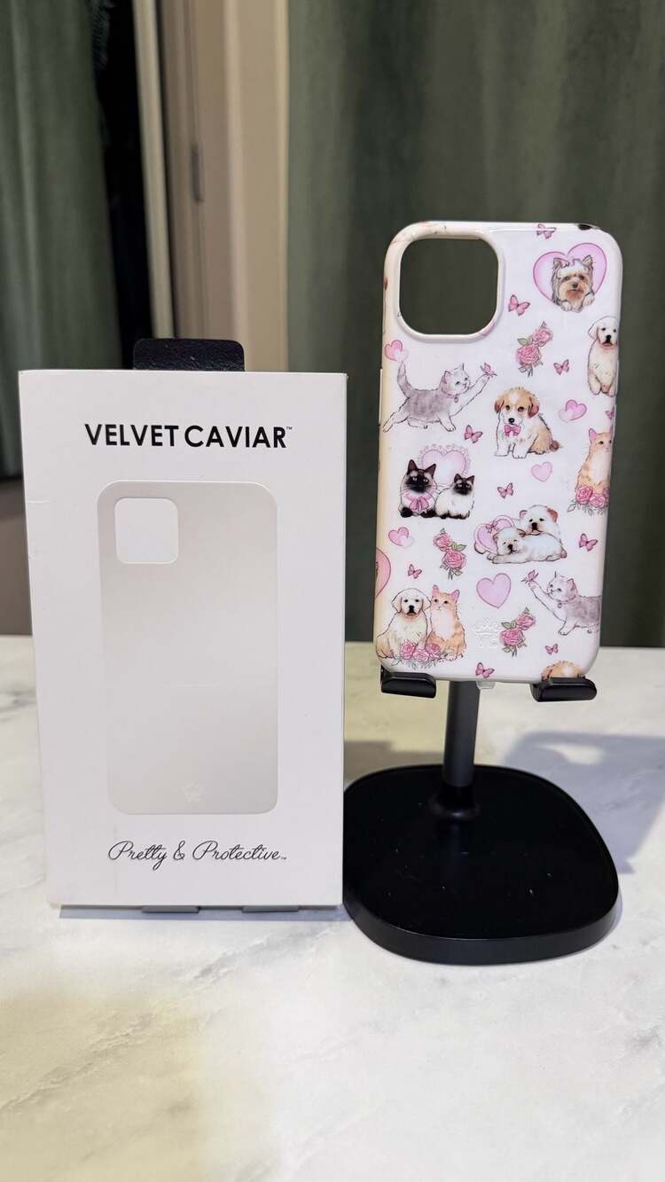 Velvet Caviar Puppy & Kitten MagSafe Case – iPhone 13